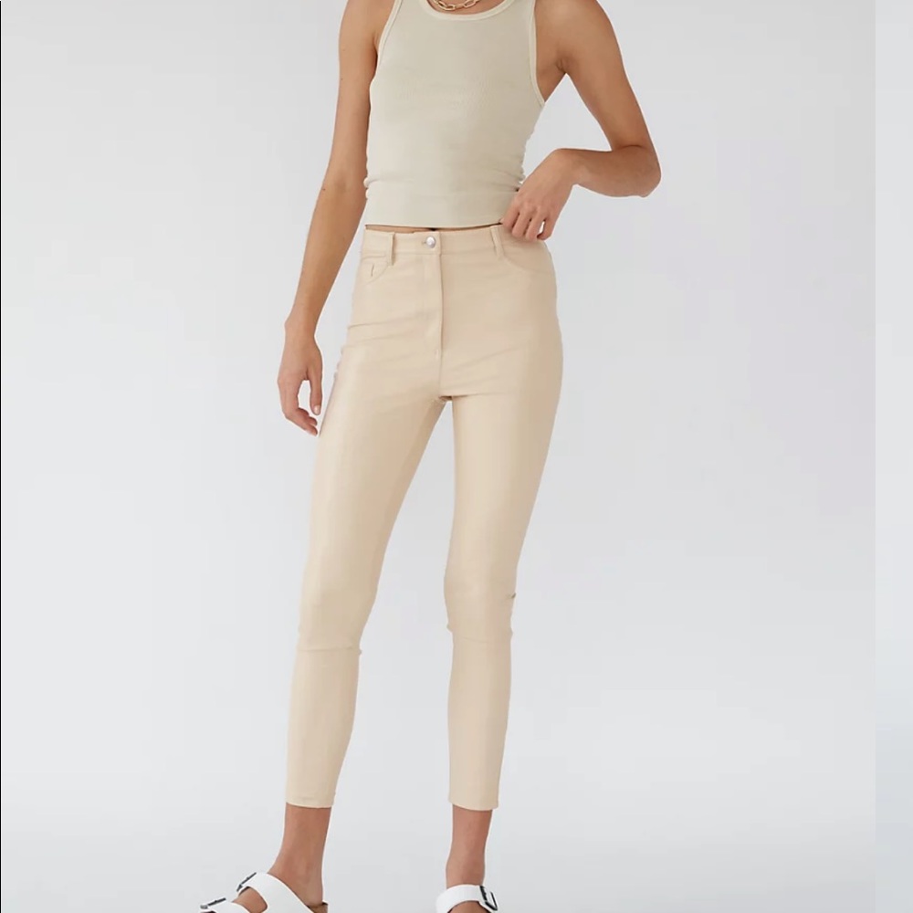 Aritzia Charm Pants in Light Birch